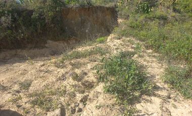 TE VENDO ESTE TERRENO BIEN BARATO EN BARBOSA ANTIOQUIA.