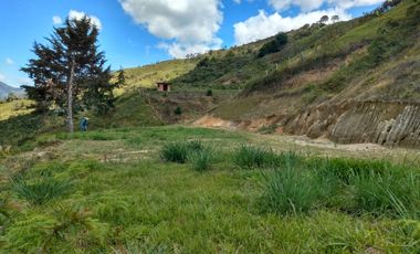 TE VENDO HERMOSO Y AMPLIO TERRENO EN BARBOSA ANTIOQUIA.