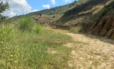TE VENDO HERMOSO Y AMPLIO TERRENO EN BARBOSA ANTIOQUIA.
