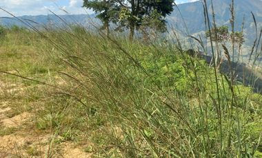 TE VENDO HERMOSO Y AMPLIO TERRENO EN BARBOSA ANTIOQUIA.