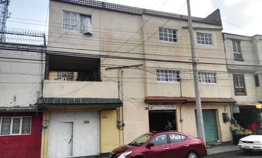 Edifico De Departamentos En Venta, Entre Av Las Torres Y Av. Tollocan