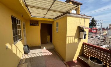 Edifico De Departamentos En Venta, Entre Av Las Torres Y Av. Tollocan