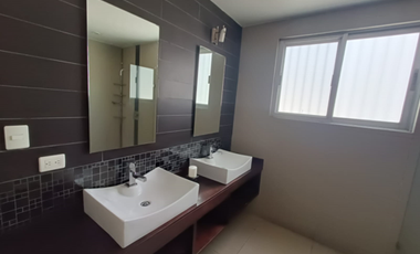 LUJOSA CASA EN VENTA