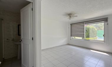 CASA EN RENTA EN FRACCIONAMIENTO LOMAS DE COCOYOC MORELOS