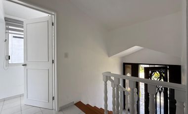CASA EN RENTA EN FRACCIONAMIENTO LOMAS DE COCOYOC MORELOS