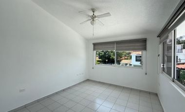 CASA EN RENTA EN FRACCIONAMIENTO LOMAS DE COCOYOC MORELOS