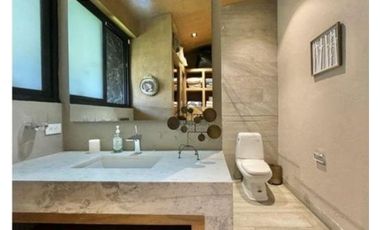 MODERNA CASA EN VENTA, AVANDARO