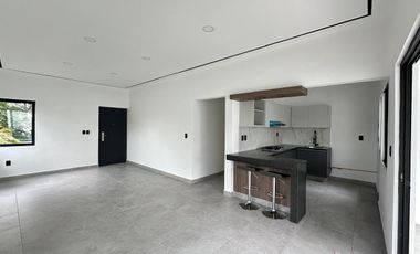 CASA EN VENTA EN FRACCIONAMIENTO LOMAS DE COCOYOC MORELOS