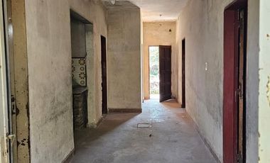 VENTA CASA PASO DEL REY APTO CREDITO   ESCRITURA Y PLANOS    A REFACCIONAR