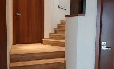 Casa en Renta en Puerta de Hierro dentro de Condominio