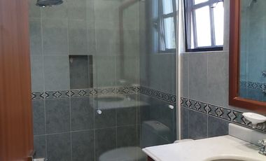 Casa en Renta en Puerta de Hierro dentro de Condominio