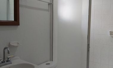 Casa en Renta en Puerta de Hierro dentro de Condominio