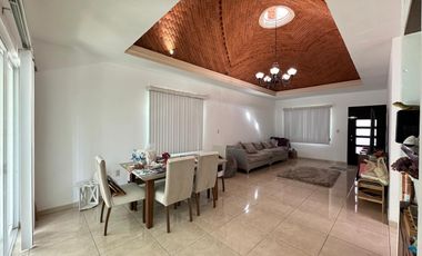 CASA EN VENTA EN FRACCIONAMIENTO LOMAS DE COCOYOC MORELOS