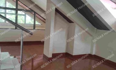 Venta de casa con piscina, Urbanización Privada Lago de Capeira