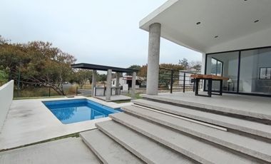 CASA EN VENTA EN FRACCIONAMIENTO LOMAS DE COCOYOC MORELOS