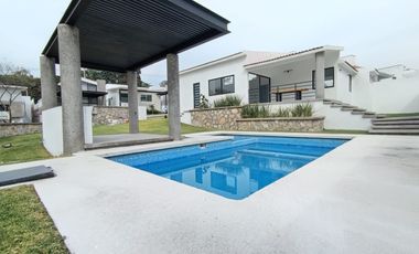 CASA EN VENTA EN FRACCIONAMIENTO LOMAS DE COCOYOC MORELOS