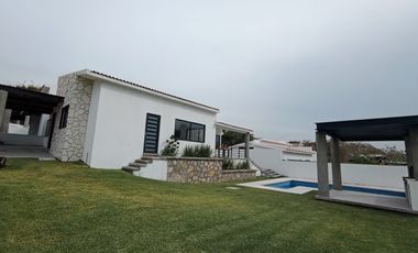 CASA EN VENTA EN FRACCIONAMIENTO LOMAS DE COCOYOC MORELOS