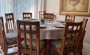 EXCELENTE CASA EN VENTA CON 4 RECAMARAS Y VIGILANCIA 24 HRS. EN CUERNAVACA, MORELOS.