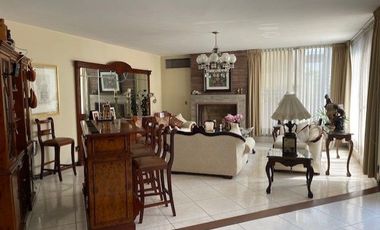 EXCELENTE CASA EN VENTA CON 4 RECAMARAS Y VIGILANCIA 24 HRS. EN CUERNAVACA, MORELOS.