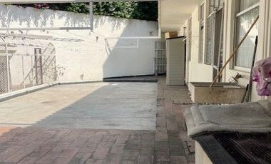 EXCELENTE CASA EN VENTA CON 4 RECAMARAS Y VIGILANCIA 24 HRS. EN CUERNAVACA, MORELOS.
