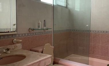 EXCELENTE CASA EN VENTA CON 4 RECAMARAS Y VIGILANCIA 24 HRS. EN CUERNAVACA, MORELOS.
