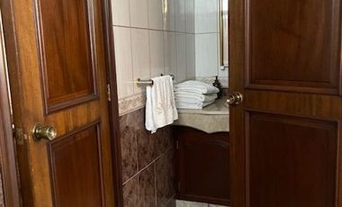 EXCELENTE CASA EN VENTA CON 4 RECAMARAS Y VIGILANCIA 24 HRS. EN CUERNAVACA, MORELOS.