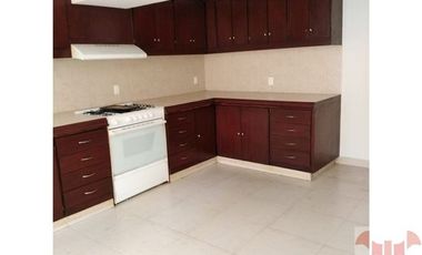 RENTA DE CASA PARA OFICINAS O HABITACIONAL.