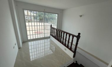 HERMOSA CASA EN VENTA URBANIZADA, Portoviejo.
