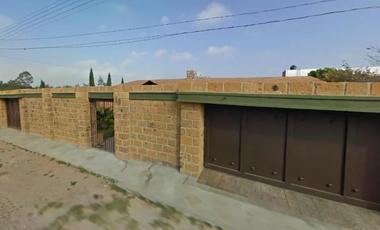 HERMOSA CASA EN VENTA DE REMATE CON ALBERCA EN SAN LUIS POTOSI