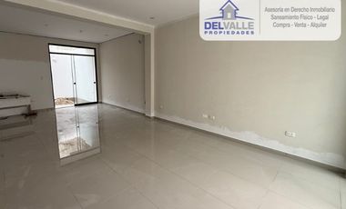 VENTA Hermosa Casa - Miraflores Country Club.