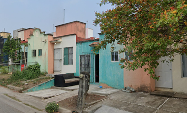 CASA DE RECUPERACION BANCARIA UBICADA EN PASEO DE TLACOTALPAN, PALMA REAL, VERACRUZ. ¡NO SE ACEPTAN CRÉDITOS!