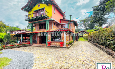🏡 HERMOSO CHALET EN LA CEJA, SECTOR EL TAMBO
