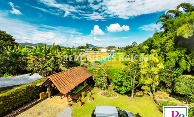 🏡 HERMOSO CHALET EN LA CEJA, SECTOR EL TAMBO