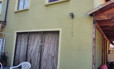 VENDE CASA EN BARRIO LAS ROSAS DE MACHALI RANCAGUA