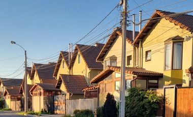 VENDE CASA EN BARRIO LAS ROSAS DE MACHALI RANCAGUA