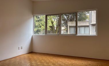 Renta casa en Condominio
