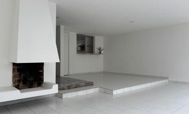 Renta casa en Condominio