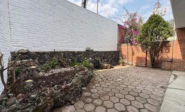 Renta casa en Condominio