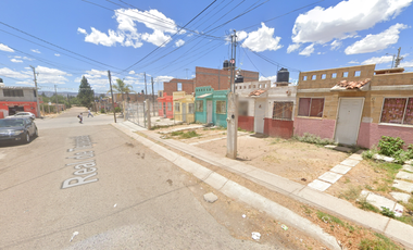 Casa en venta ¡REMATE BANCARIO! -Real de Tepezalá, Fraccionamiento Santa Isabel, Panamericano, Aguascalientes.