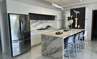 CAMAPANARIO Rento departamento amueblado 3 recamaras + servicio 5 baños 3 autos