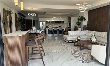 CAMAPANARIO Rento departamento amueblado 3 recamaras + servicio 5 baños 3 autos