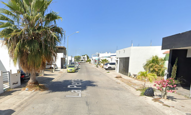 HERMOSA CASA EN REMATE EN LA PERLA, REAL PACÍFICO, MAZATLÁN, SINALOA.