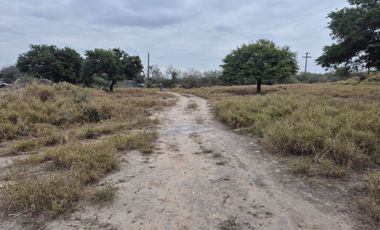 OFREZCO 2 TERRENOS EN RENTA, LOS SAUCES , ESCOBEDO N.L