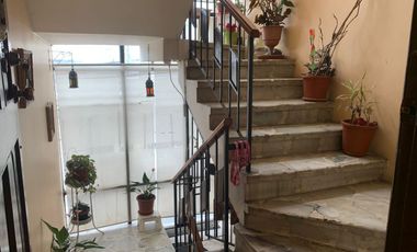 Venta Casa Rentera esquinera sector Miraflores