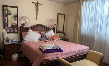 Venta Casa Rentera esquinera sector Miraflores