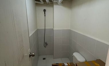 CONDO WITH 1 BEDROOM IN TONDO MANILA FOR SALE