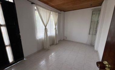 ARRIENDO CASA BARRIO LOS GUADUALES
