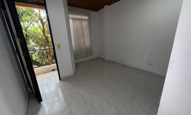 ARRIENDO CASA BARRIO LOS GUADUALES