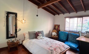 VENDO CASA EN UNIDAD CERRADA EN CASTROPOL- MEDELLIN-EL POBLADO