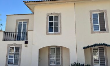 Casa en Residencial Senderos
